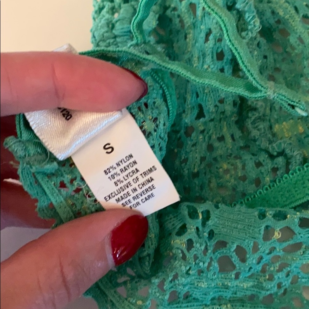 Final Call ✨Fredericks of Hollywood green bralette size small - Picture 7 of 8